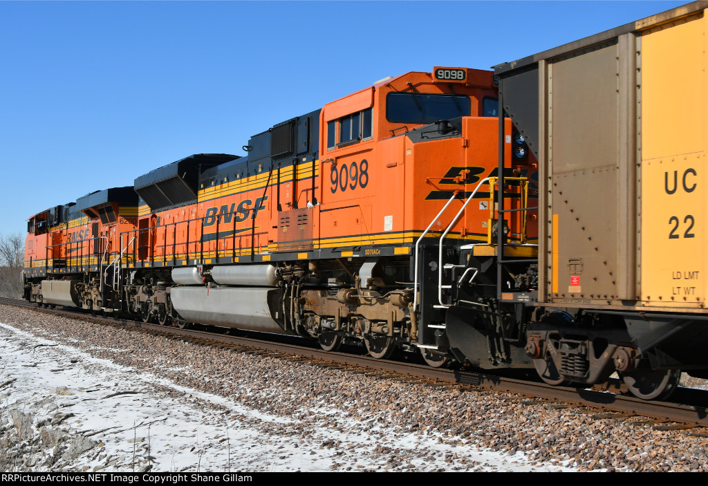 BNSF 9098 Roster shot.